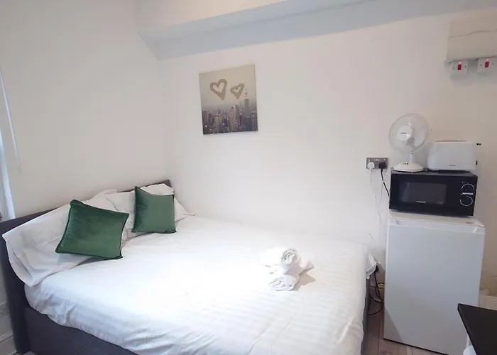Comfort Camden Studio Apartments